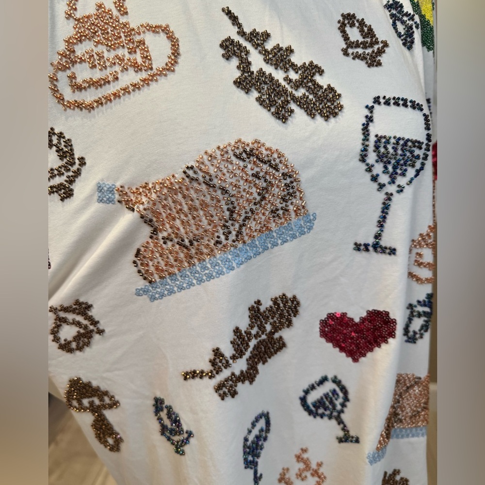 NWT! QUEEN OF SPARKLES Beige Scattered Needlepoint Turkey Dinner Tee - Picture 9 of 13